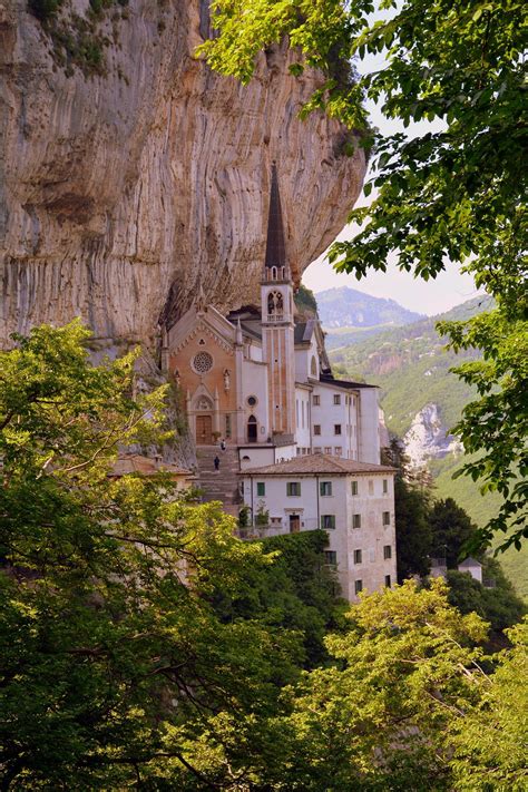 Visita al Santuario della Madonna della Corona: dove 